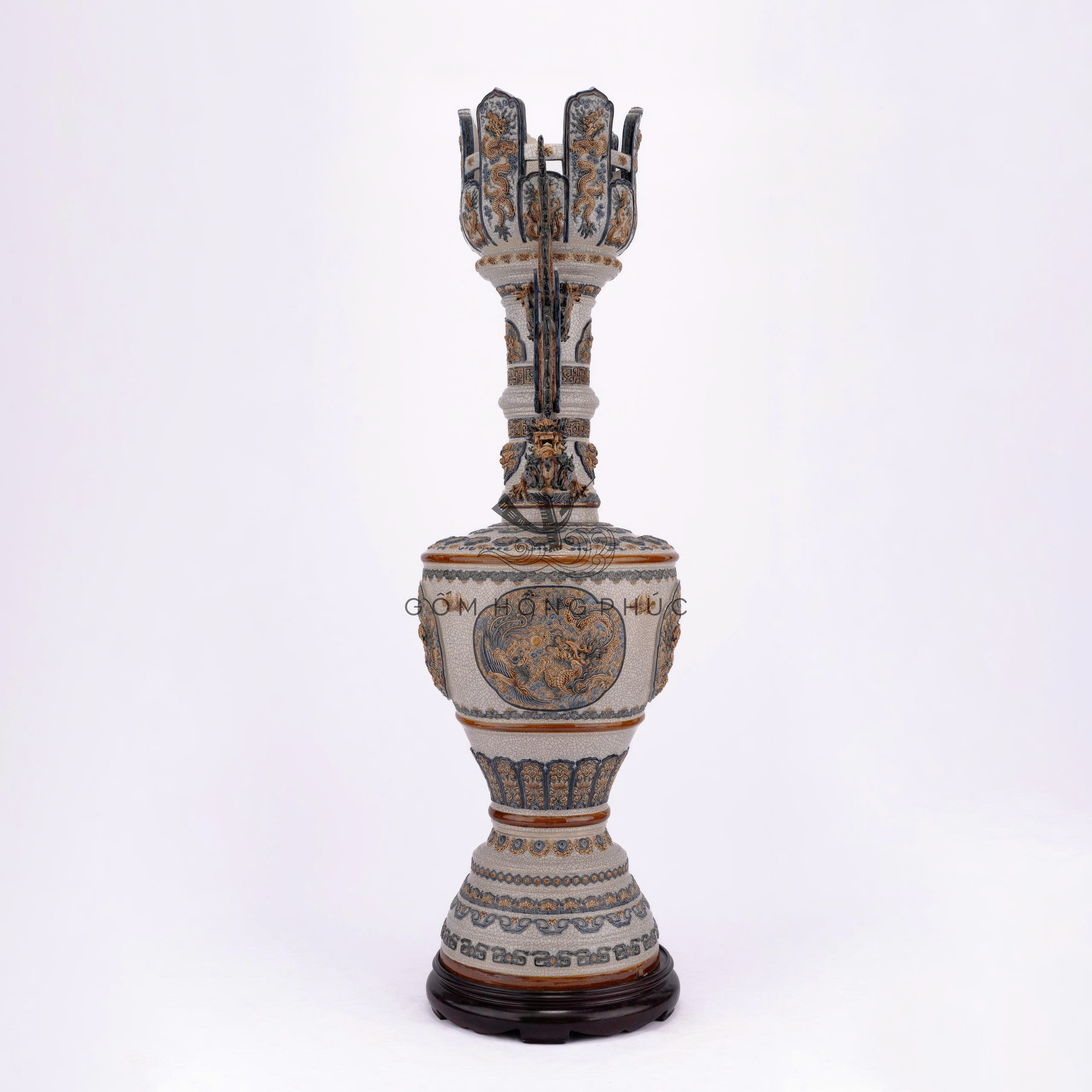 Đèn Nhà Mạc 2m2