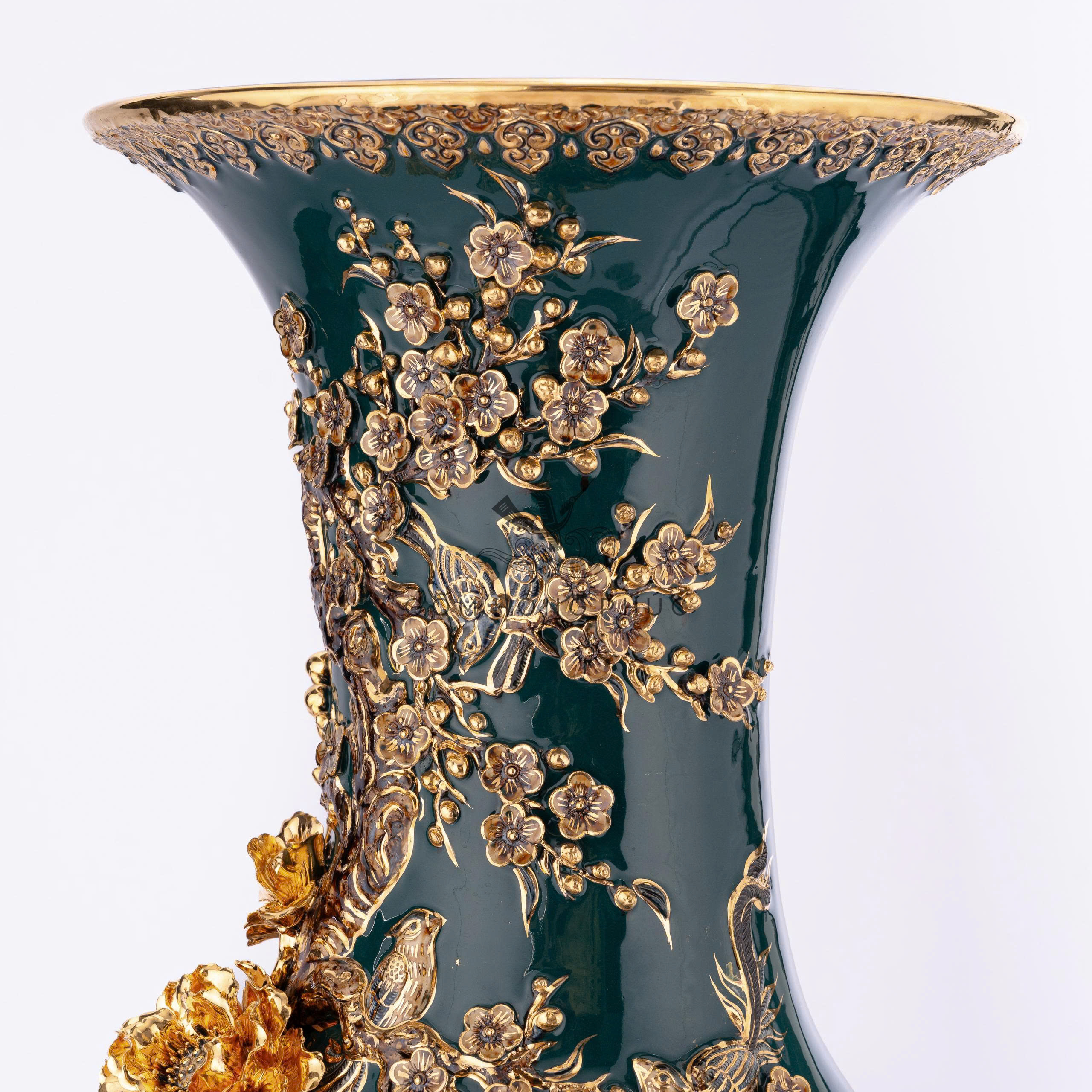 Lộc Bình Công M6 Men Lục Bảo Vẽ Vàng