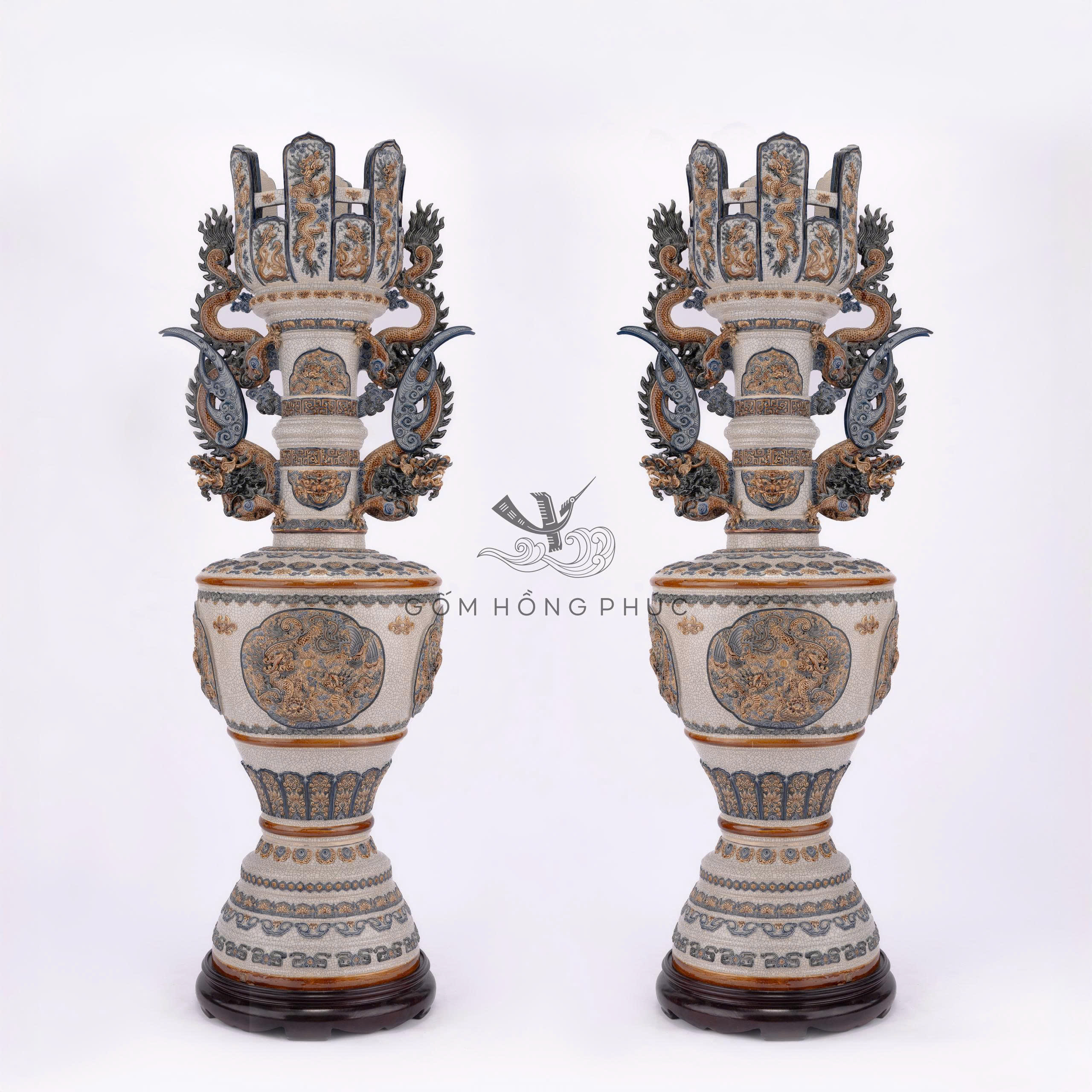 Đèn Nhà Mạc 2m2