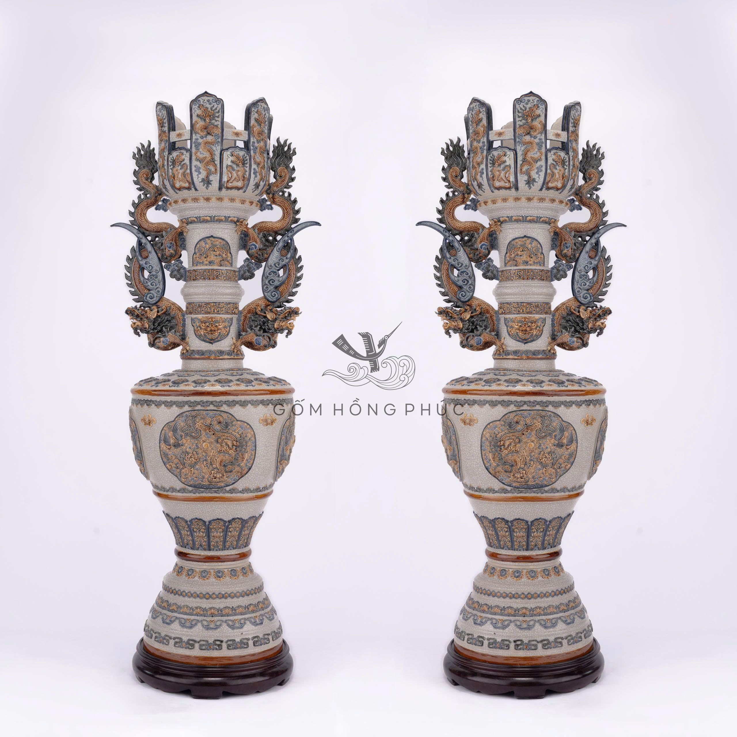 Đèn Nhà Mạc 2m2